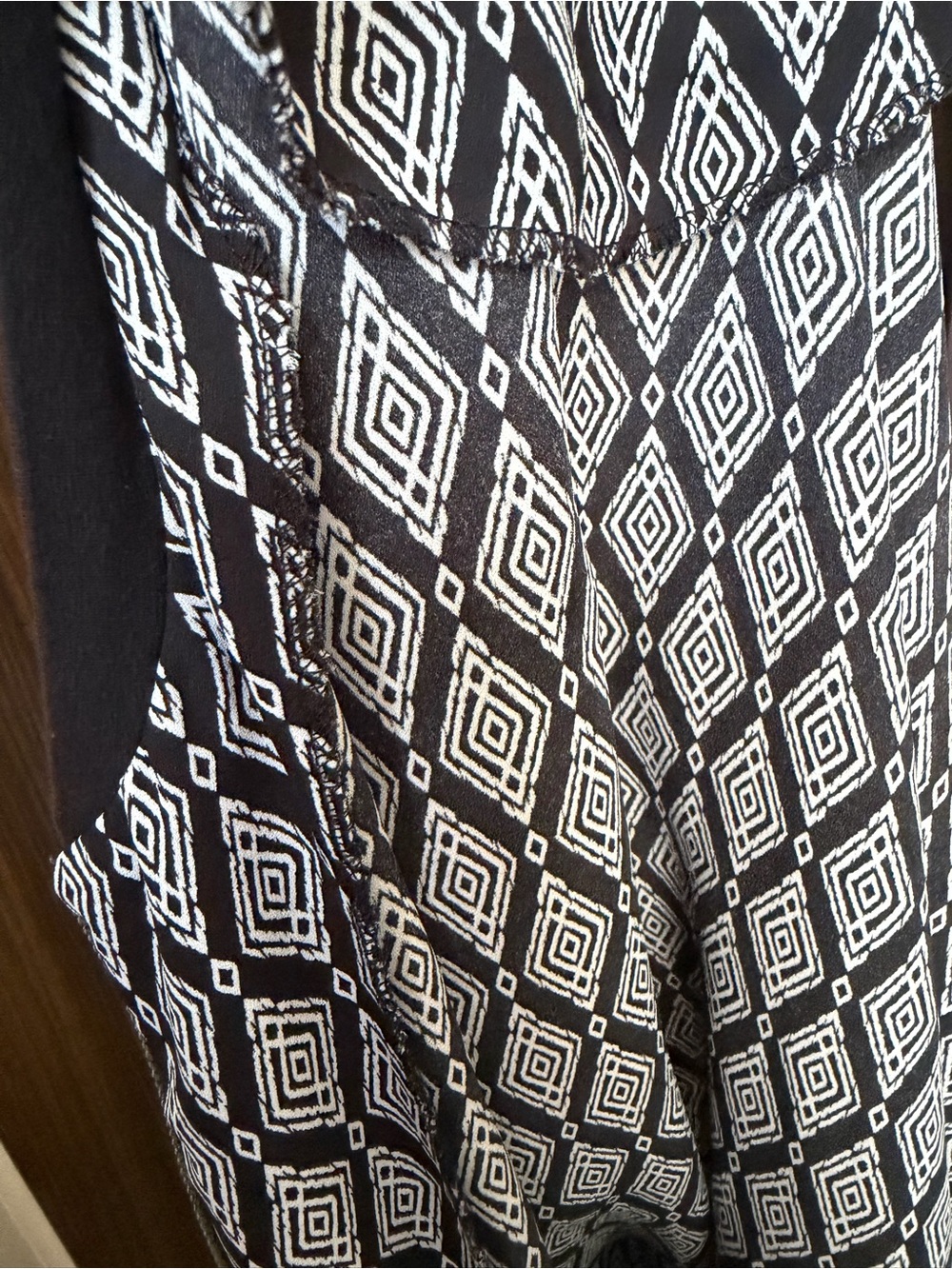 Simply Styled Black and White Geometric Print Dress